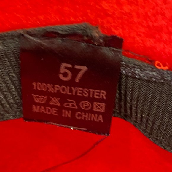 Cloche Form Shaped Red Hat with Decorative Bow *read* - Picture 6 of 6